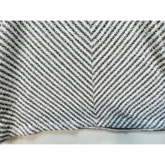 Lane Bryant Womens Chevron Knitted Sweater Size 18/20 Black Gray V-Neck Pullover - Picture 5 of 11